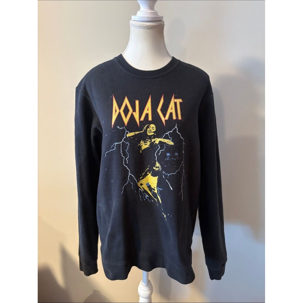 Doja Cat Distressed Black Graphic Sweatshirt. Size Medium